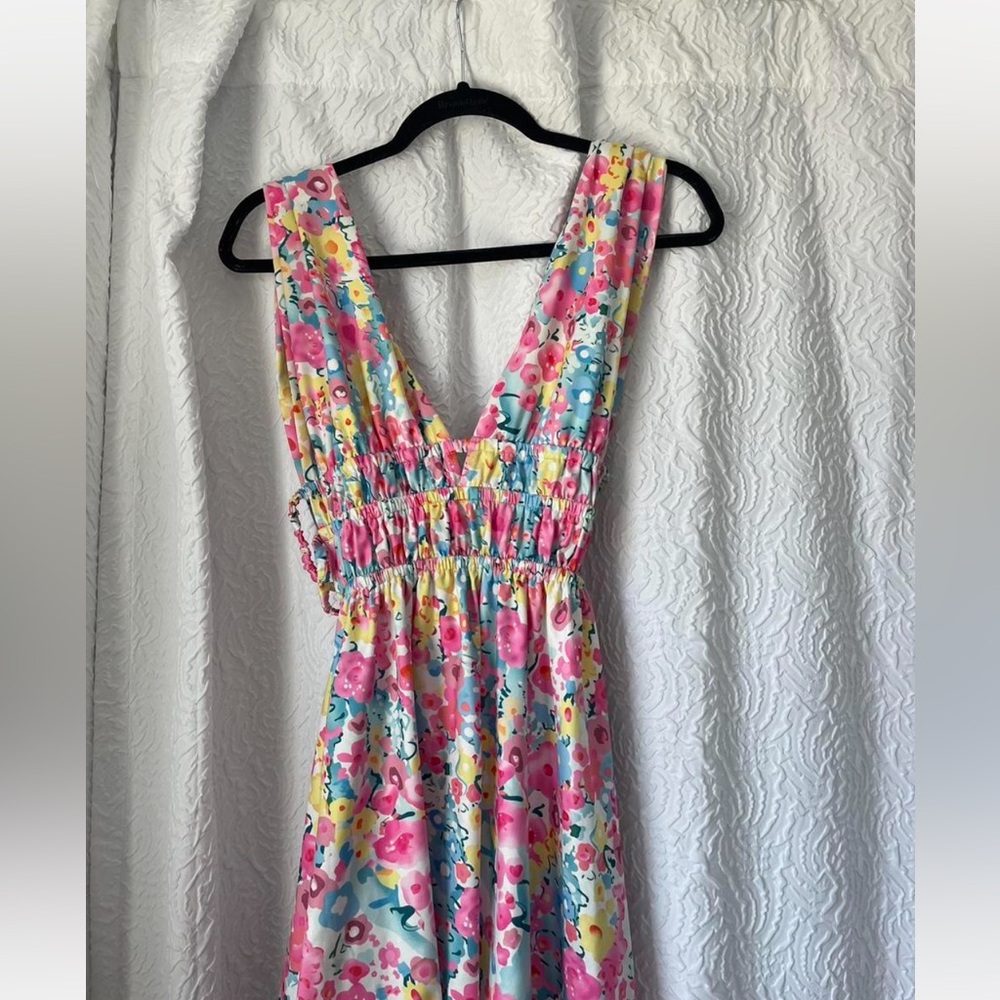 Floral Sleeveless Dress with V-Neck